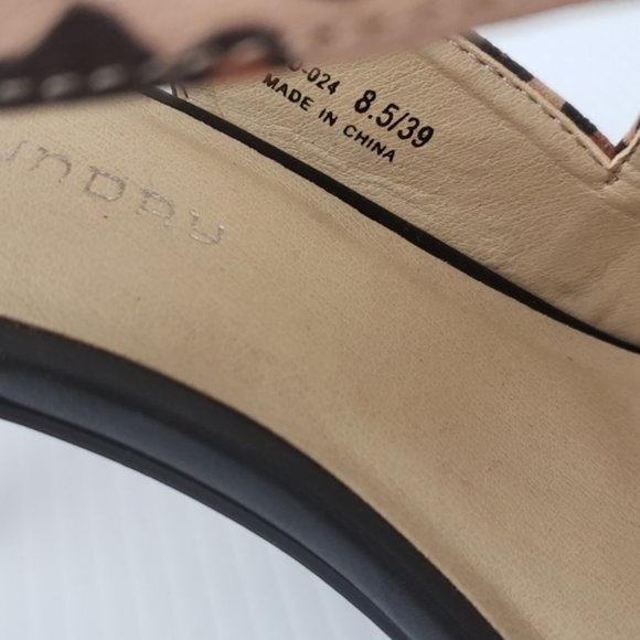 CL by Laundry Animal Print Heels SZ 8.5M NEW Free shipping & earrings OFFERS? - Picture 6 of 7